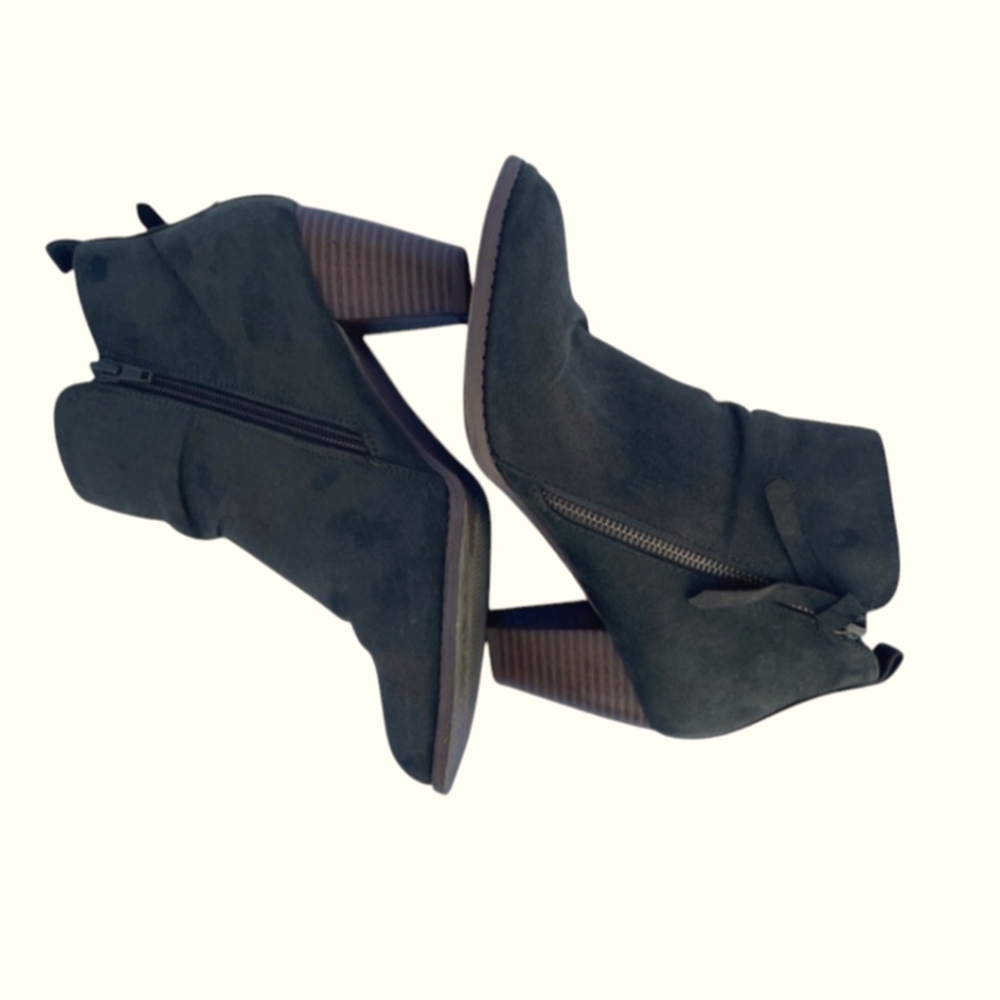 Justfab Boots Auden Ankle Booties size 8.5 olive green